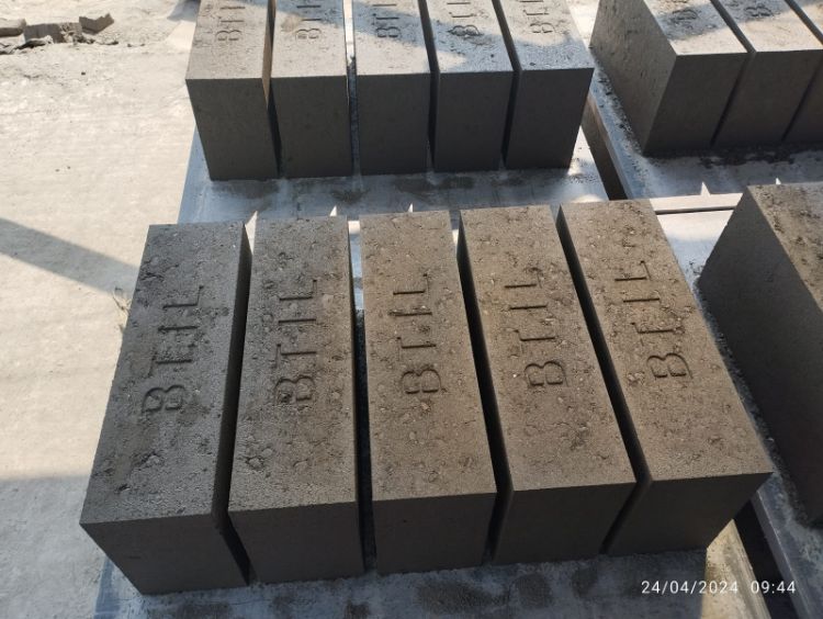 solid block making machine
