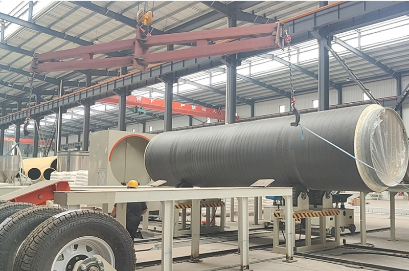 Line for the production of dust-insulated pipes