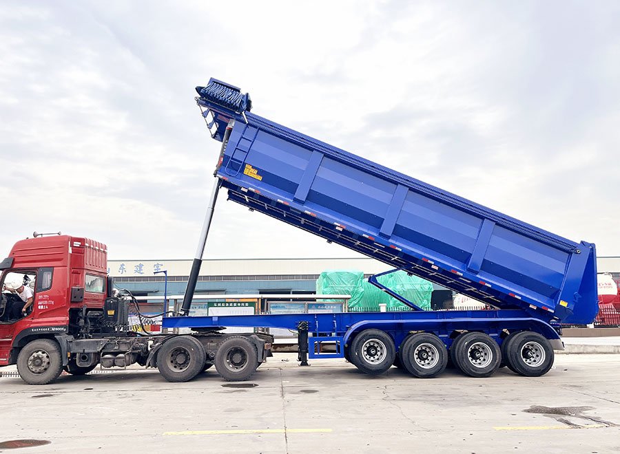 4 Axles Rear Dump Semi Trailer with Dust-proof Electric Tarpaulin