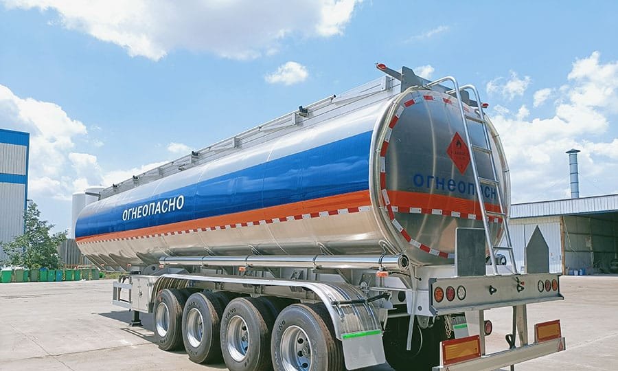 Fuel Tanker Gravity vs Pumped Delivery: Receiving-Site Requirements and Quote Scope