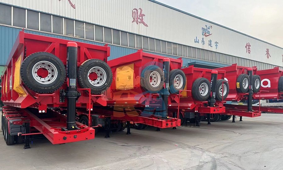 The Customer Has Received the Rear Dump Semi Trailer He bought from Our Genron Factory