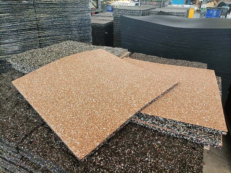 Laminated Rubber Tiles with 100% EPDM Top Layer