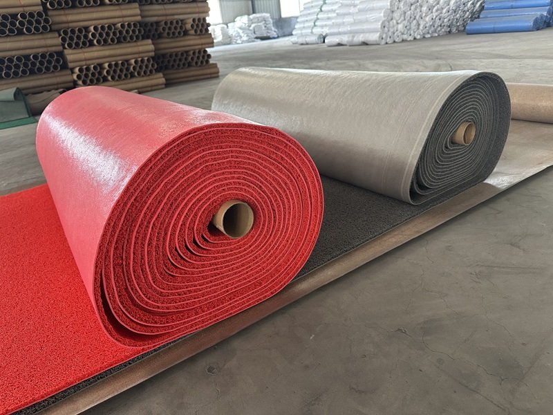 Roll Packing of PVC Spaghetti Mats