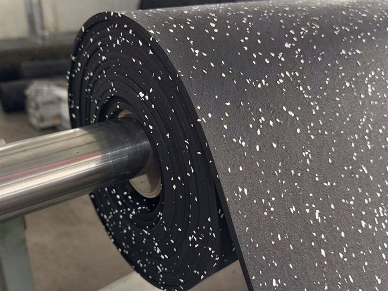 New Production Update: White EPDM Speckled Rubber Gym Flooring Rolls