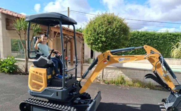Cómo las Miniexcavadoras y Cargadoras de Ruedas Kuugao Impulsan la Eficiencia en las Obras de Construcción