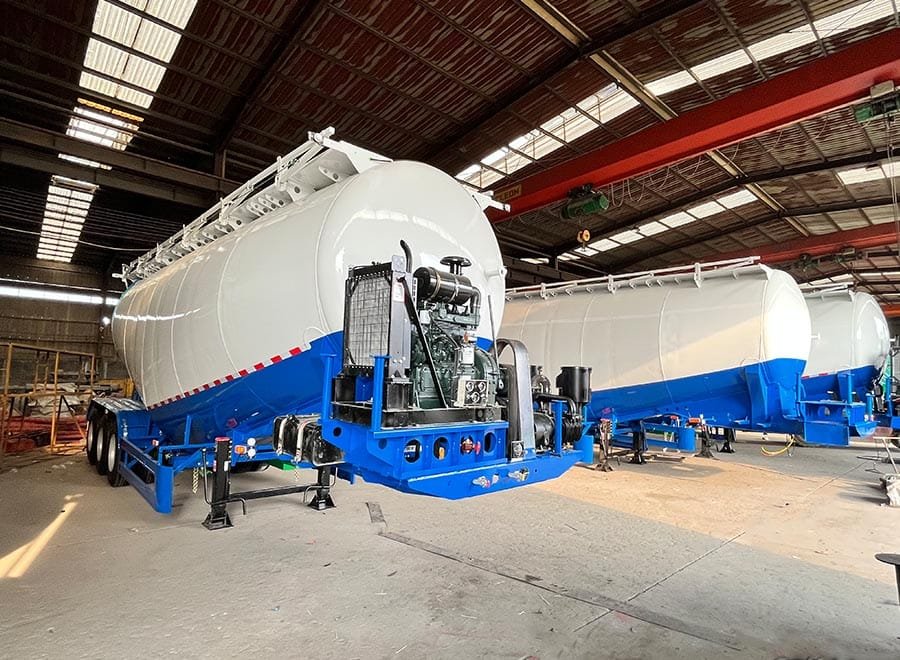 3 axles powder tanker trailer