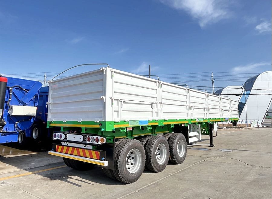 Foldable side trailer for containers