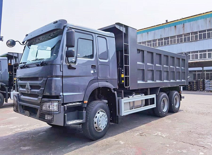 Camion-benne HOWO 6×4 haute performance 20-25 m³ : la meilleure solution pour l'Afrique