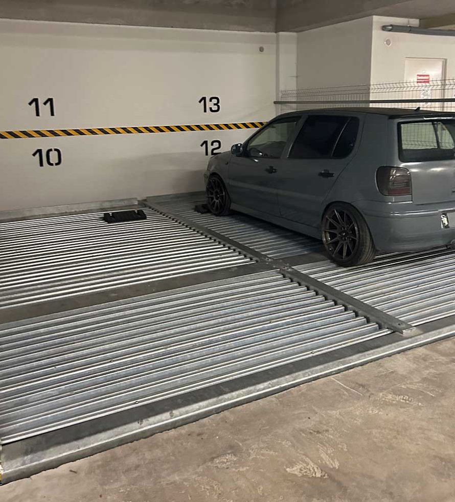 _0135_4 four post basement parking lift