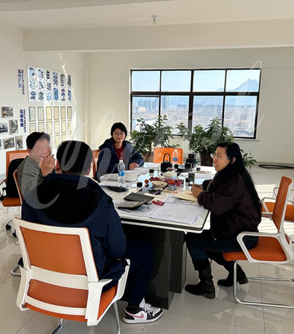 Customer from the Philippines Visits Our Factory for Final Inspection