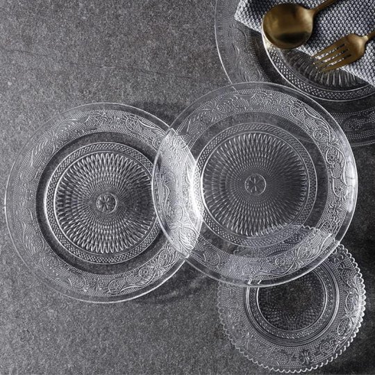 Embossed Flower Glass Plate  K1908