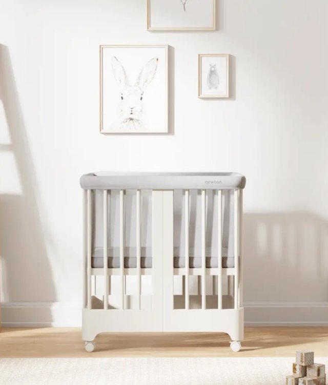 Convertible 3-in-1 Solid Wood Baby Crib | Modern Nursery Bed with Mini Bassinet Option