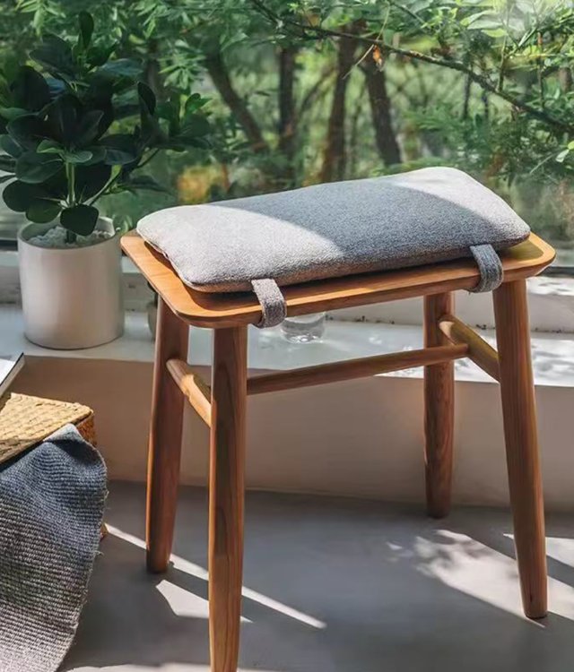 Modern Minimalist Solid Wood Round Stool | Reinforced Structure Dining Chair