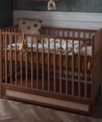Solid Wood Baby Crib With Rattan Storage Drawer Convertible Wooden Infant Bed For Nursery Wholesale