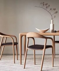 Slim-Leg Practical Dining Furniture, Solid Wood Dining Table for Nordic Casual Home & Bistro Commercial Use