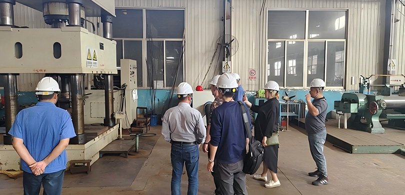 Russian Customer Visited Our Company