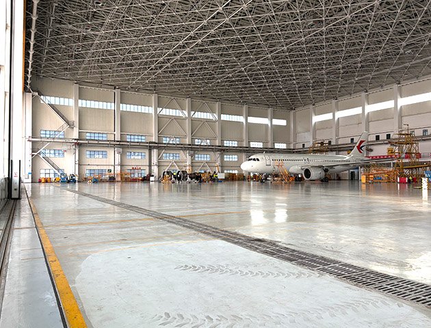 Prefabricated steel hangar