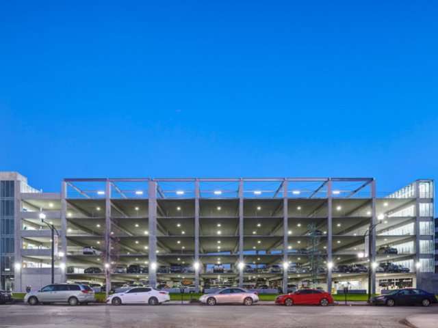 Estacionamiento de construcción rápida