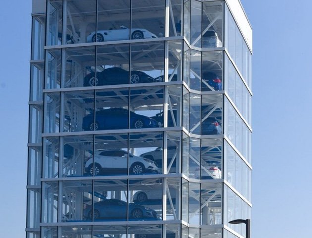Shopping mall parking lot