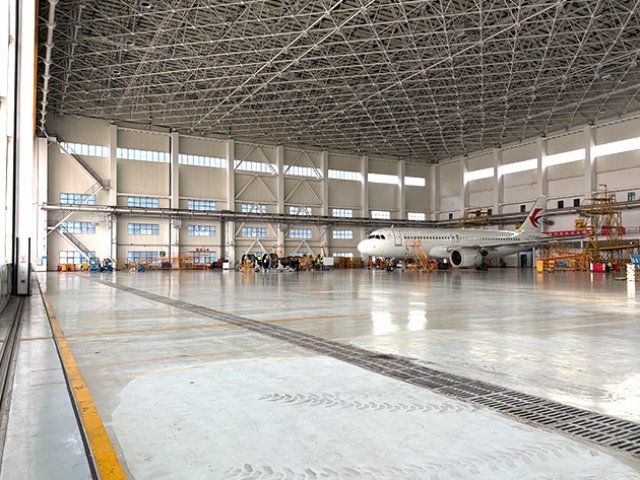 Hangar de acero prefabricado