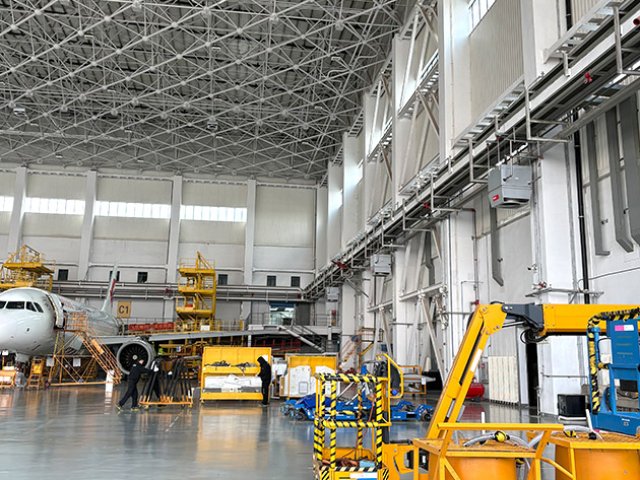 hangar de estructura de celosía