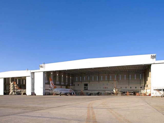 hangar de aviones