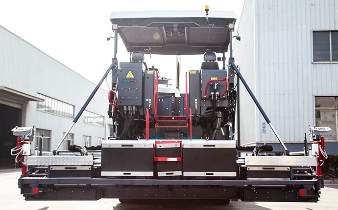 Flexible and Convenient Screed Device