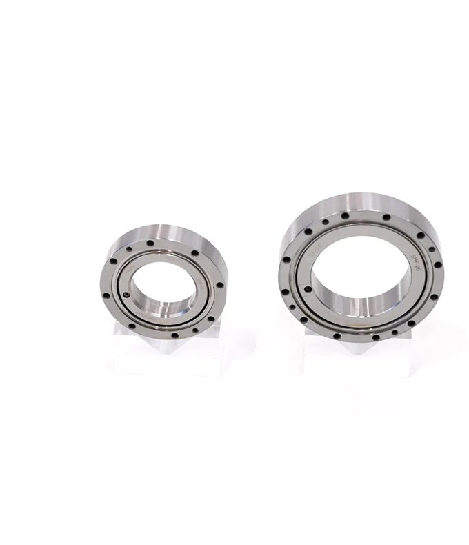 Cross-shaped roller bearing