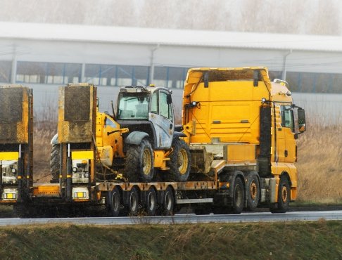 Transport de machines et d'équipements