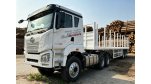 Semi‑remorque de transport de grumes 3 essieux