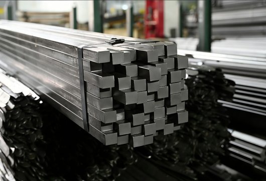 Cold drawn square steel
