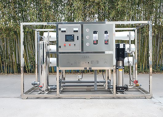 Sistema de ósmosis inversa para agua salobre industrial