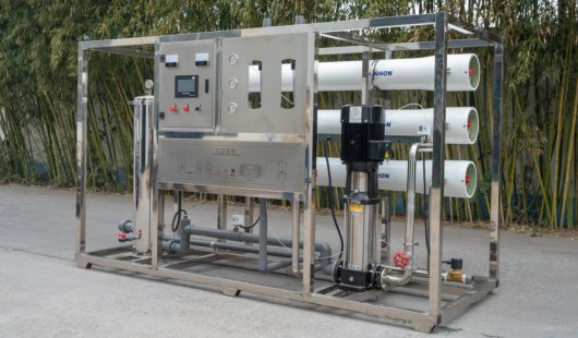 Planta de tratamiento de agua por ósmosis inversa de 30.000 litros por hora: 30 toneladas por hora, 30 metros cúbicos por hora, máquina