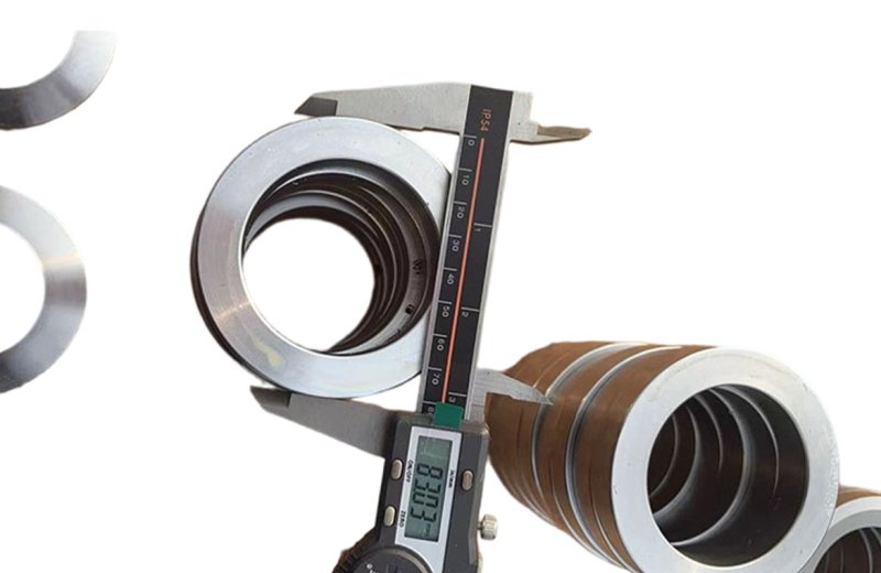 High-strength alloy steel washer