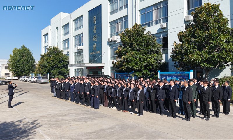 凝心聚力向未来｜鲁普耐特每周一升旗仪式 