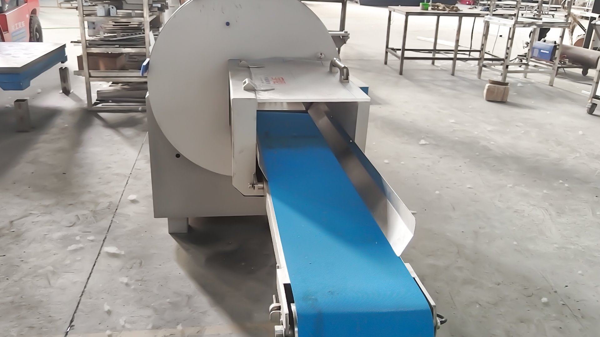 Henger Global HE-25 infeed chute and outfeed conveyor SUS304 construction