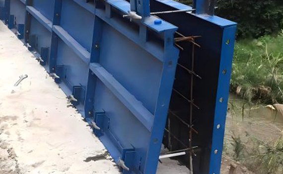 Crash Barrier Steel Formwork