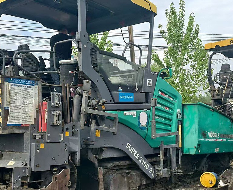 Used XCMG Asphalt Paver for Sale