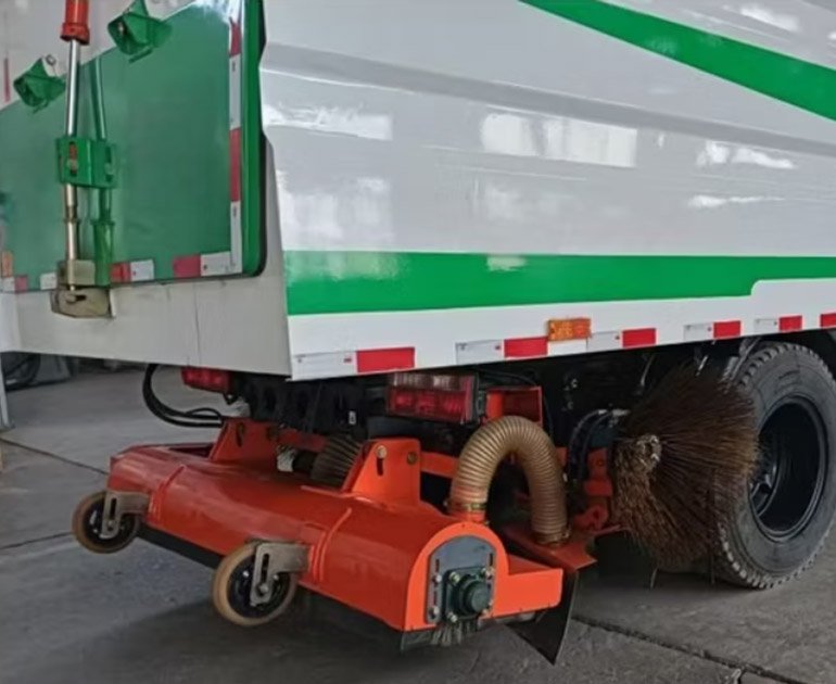 7.3T /12T/ 18T  Road Sweepers