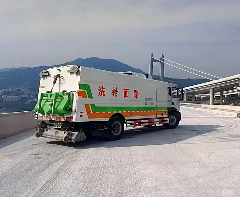 Industrial Vacuum Sweepers