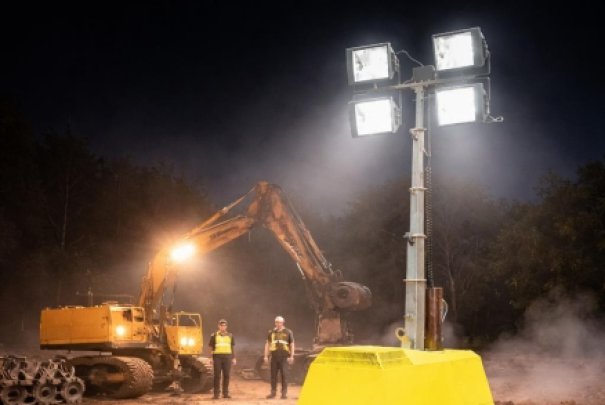 Mobile Light Tower Buying Guide 2026: How to Choose the Right Lighting Tower