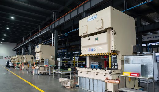 Metal Stamping vs CNC Machining: Which Process Should You Use?