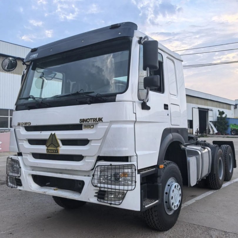 HOWO Tractor Truck Heavy Duty Haulage with Powerful Engine and Fuel Efficient Design