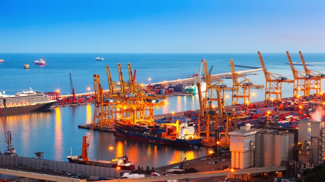 Seamless Inland-Port Connection Services