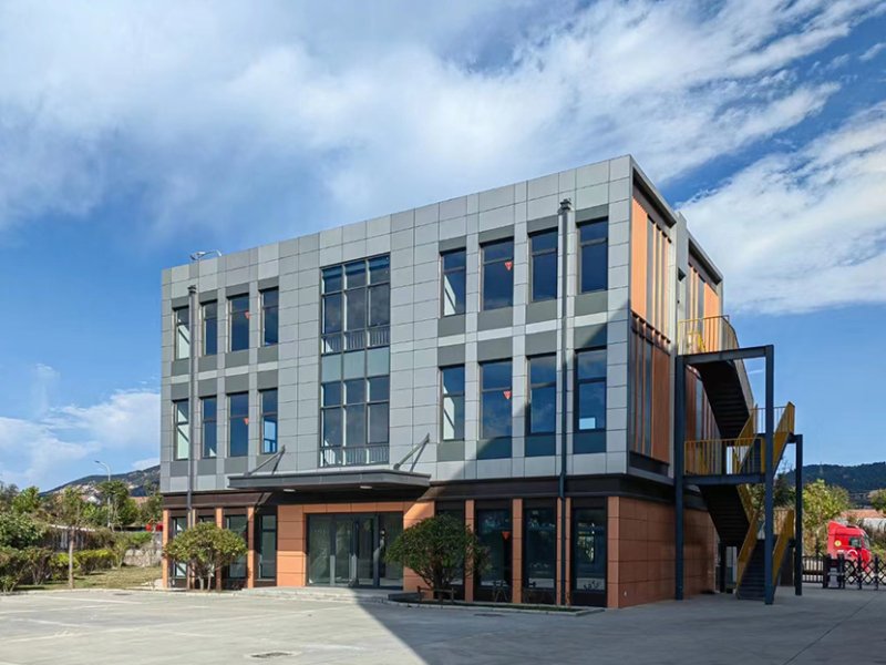 PREFABRICATED HOUSES