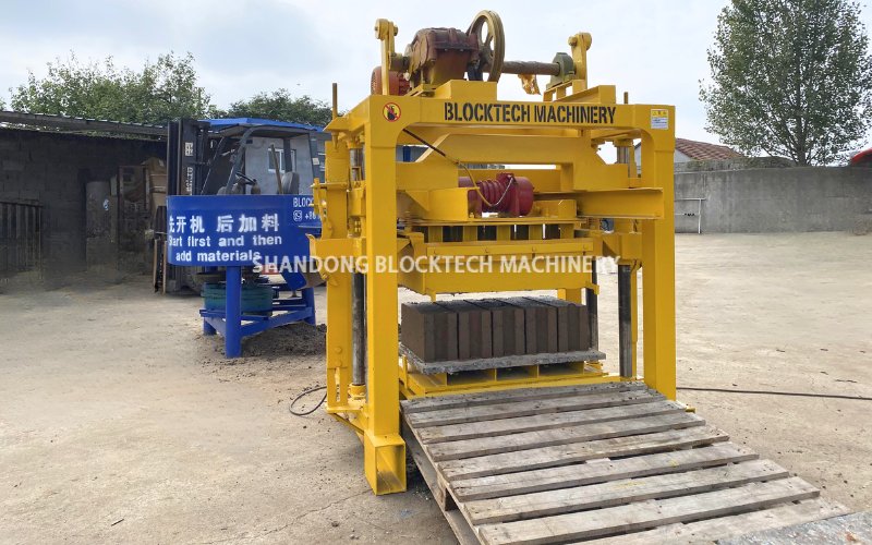 QT4-40 Manual Block Making Machine