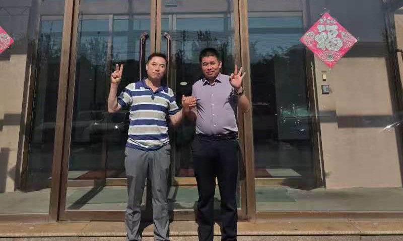 Qingdao Xuxiangtai Machinery | Overseas clients conduct on-site factory visits and sign long-term cooperation agreements.