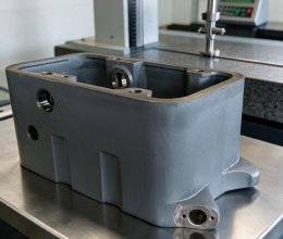 Cast iron reducer housing / gearbox casting