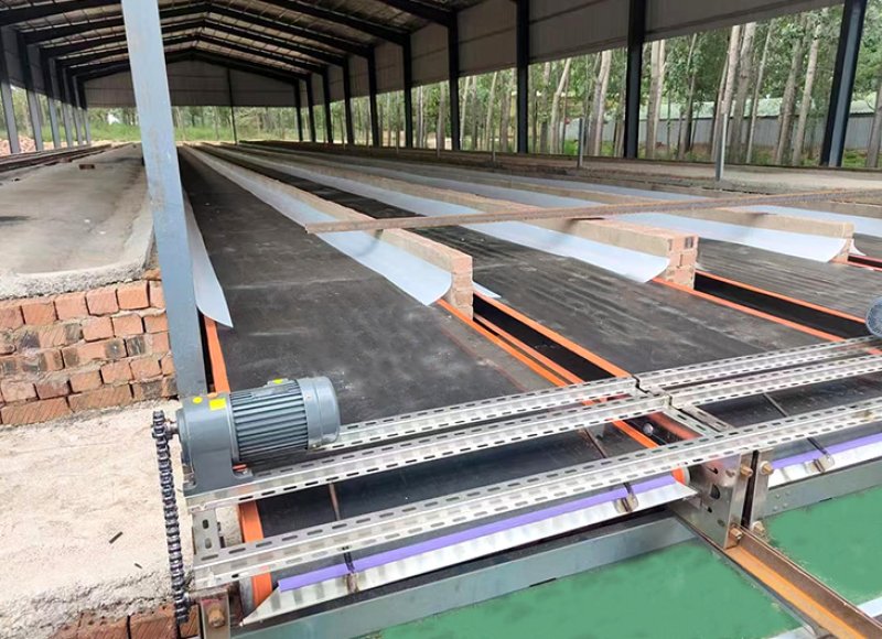 Sheep farm grid belt