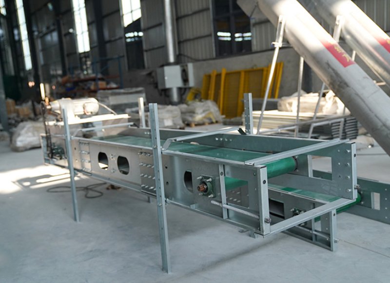 Horizontal and oblique conveyors